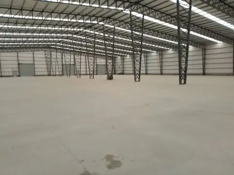 PARQUE INDUSTRIAL SAN VICENTE - Alquiler 2 Naves  5200 m2 c/u