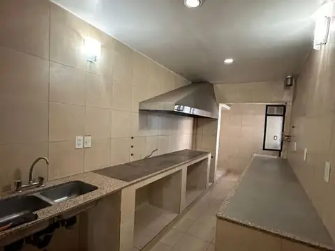 SALON COMERCIAL EN ALQUILER - COLOMBIA 3657
