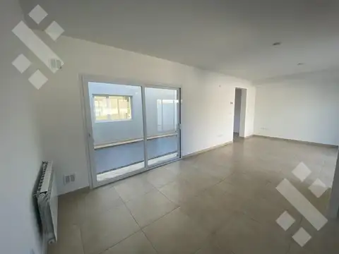Depto Tipo Casa 4 ambientes con 2 baños