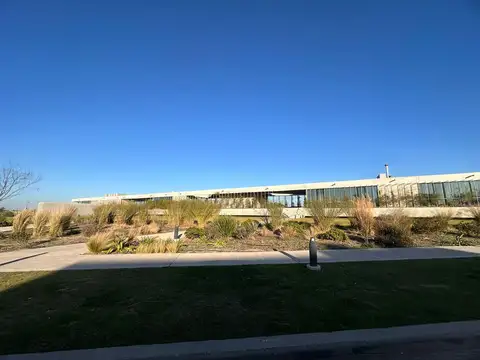 Av. Arturo Illia Bis 200 - Barrio privado Vida 1