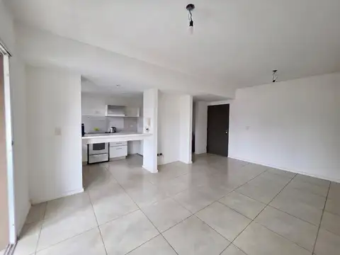 José León Suárez 1100, Piso 1