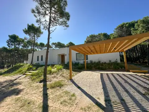 VENTA CASA 4 AMB PINAMAR NORTE - FINANCIA