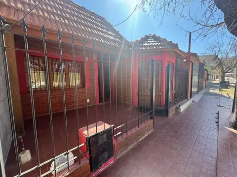 Venta de Casa 5 AMBIENTES en barrio 118 viviendas, San Luis,