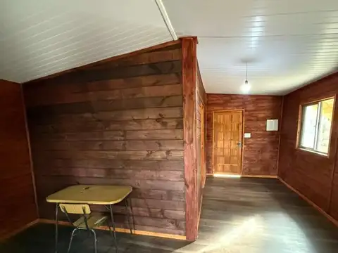 Casa 2 ambientes con 1 baño