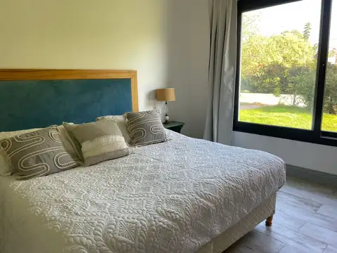 Casa en Alquiler en Countries y Barrios Cerrados en Manzanares, USD 3.800