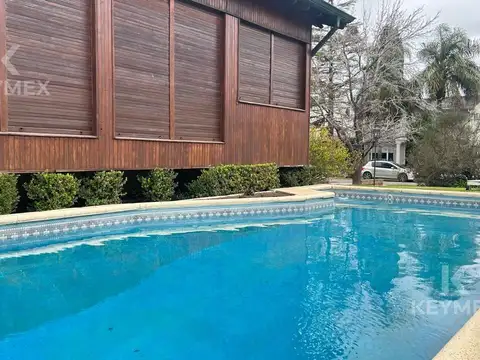 Casa 7 ambientes con 3 baños