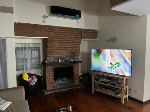 Casa 5 ambientes con 5 baños