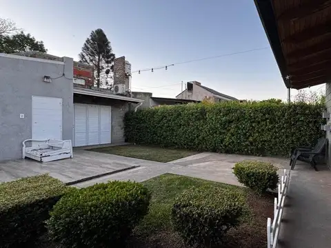 Casa en Venta con 1 cochera