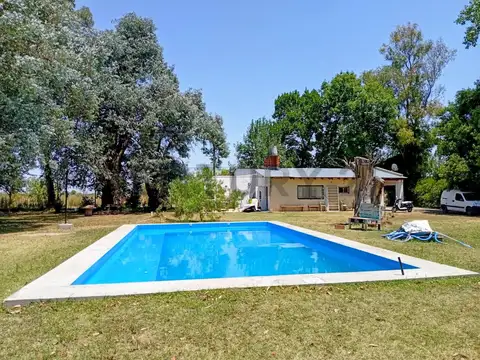 RUISEÑOR Y LAS CALANDRIAS. CASA QUINTA EN VENTA DE 3 DORMITORIOS CON LOTE DE 3761M2, BRANDSEN.