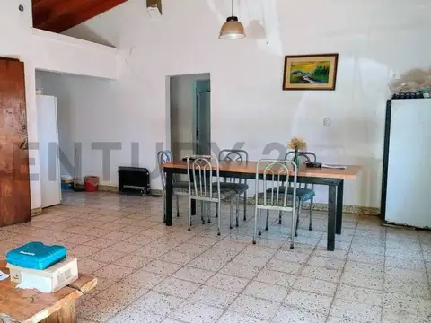 Casa 4 ambientes con 1 baño