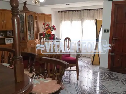 CASA 6 AMB MULTIFAMILIAR EN LOMAS DEL MIRADOR