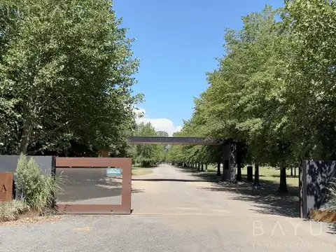 Terreno en Venta de 1055,0 m2