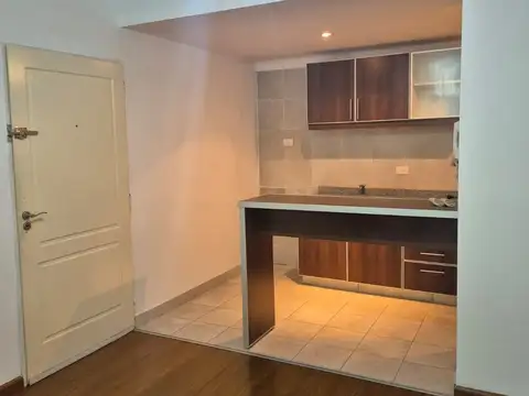Departamento en Alquiler en Almagro, $ 700.000