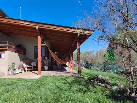 CASA EN VENTA SANTA MONICA A METROS DEL RIO