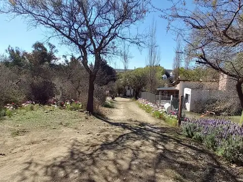 Casa 2 ambientes con 1 baño