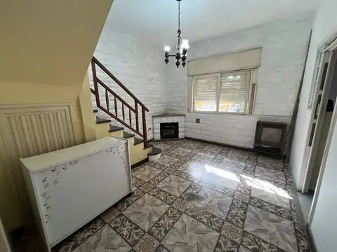 Depto Tipo Casa en Alquiler en Flores, $ 1.300.000
