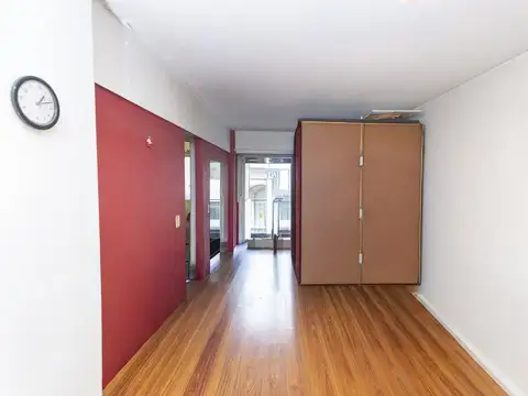 VENTA MONOAMBIENTE 3° PISO AL FRENTE | BALCÓN CON SOL PLENO | COCINA INDEPENDIENTE | BAÑO RECICLADO