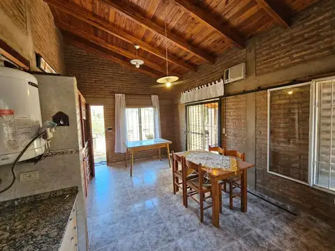 Casa 3 ambientes con 1 baño