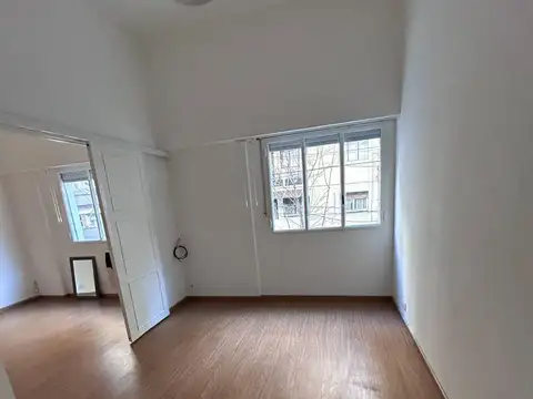 Oficina en Alquiler en Barrio Norte, $ 700.000