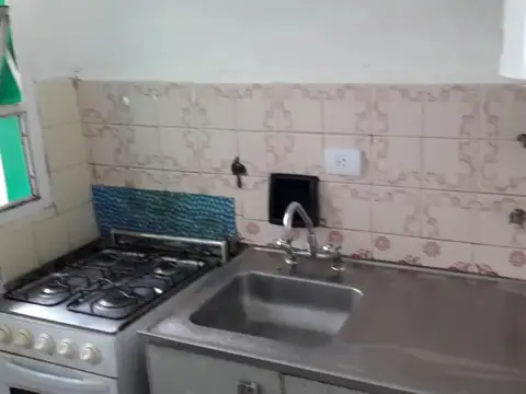 DEPARTAMENTO 3 AMB EN VENTA CAMPANA 400,FLORES.