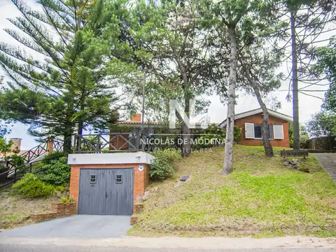 Muy linda casa en venta, ideal para vivir todo el año!!!!