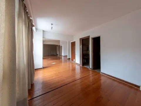 Departamento en Venta con 2 cocheras
