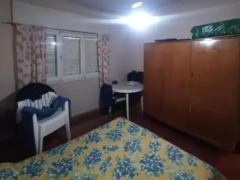 Casa en Venta con 4 cocheras