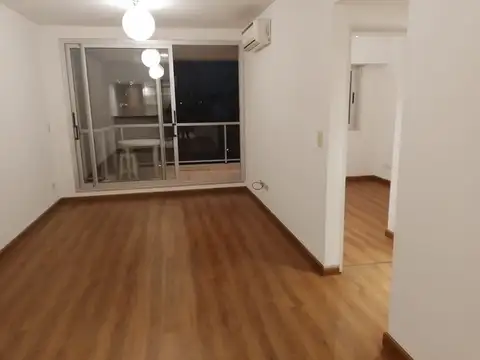 Oficina 3 ambientes con 2 baños