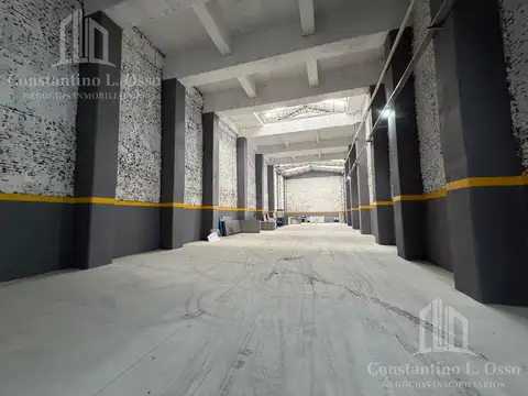 Galpón  1400m2 - Alquiler