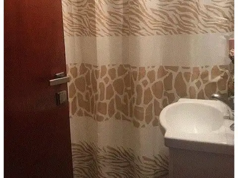 DEPARTAMENTO 2 AMBIENTES WILDE SOBRE AVDA. MITRE EXCELENTE E