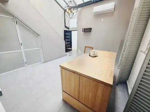 Depto Tipo Casa en Alquiler de 2 dormitorios