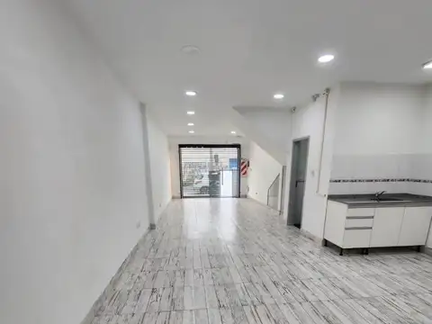 Local en Alquiler en Wilde, $ 680.000