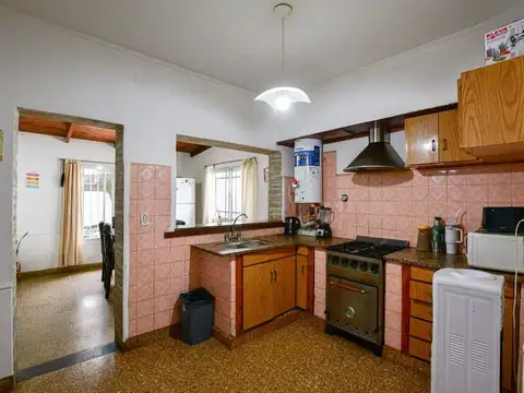 Casa 4 ambientes con 1 baño