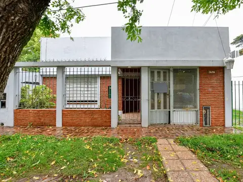 Venta Casa 2 Dormitorios Patio y Cochera Gonnet