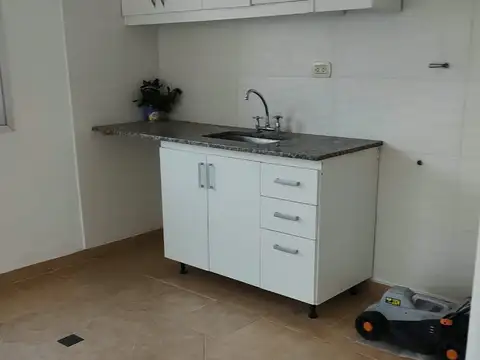 Alquiler casa 3 amb con amplio fondo