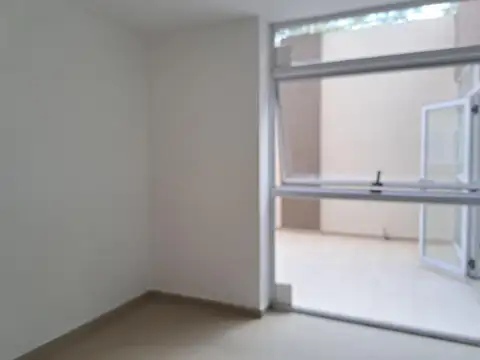 Oficina en Venta en Guemes, USD 150.000