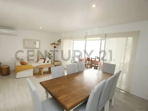 Depto Tipo Casa en Venta en City Bell, USD 139.000