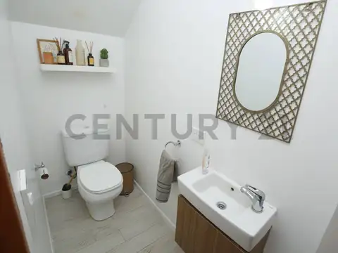 Duplex en venta en City Bell 2 dormitorios APTO BANCO NACION