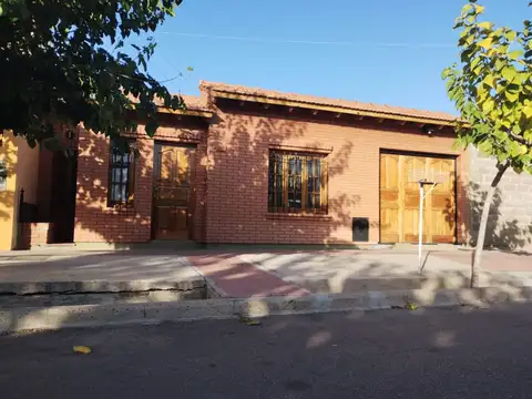 Casa en Venta B° Canciller, Maipú