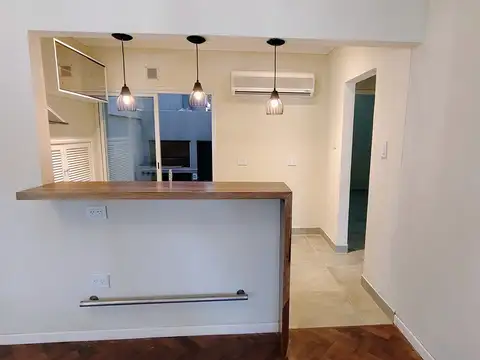 Depto Tipo Casa en Alquiler en Olivos, $ 1.400.000