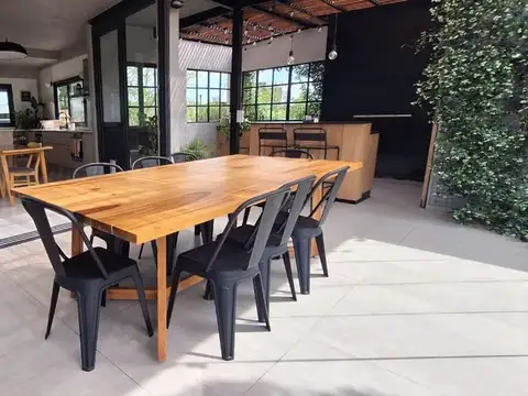 Casa 4 ambientes con 4 baños
