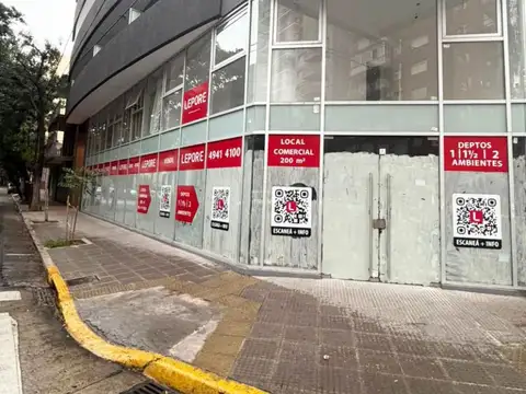 Estupendo local en esquina sobre Av. Independencia 
