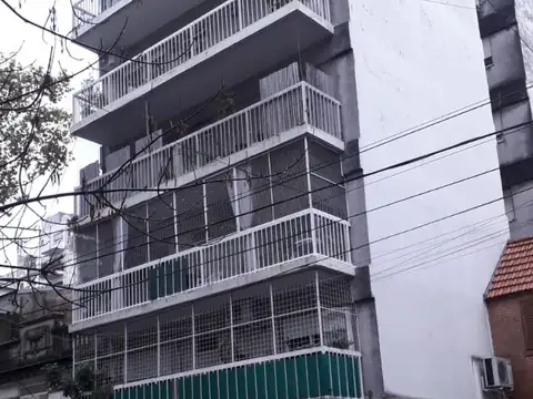 DEPARTAMENTO 2 AMB. - LAVADERO INDEPENDIENTE - MUY BUENA UBICACION