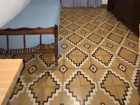 Casa 5 ambientes con 1 baño