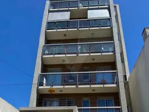 “Departamento 4 ambientes en Bernal”