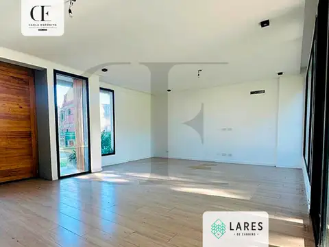 Casa 4 ambientes con 3 baños