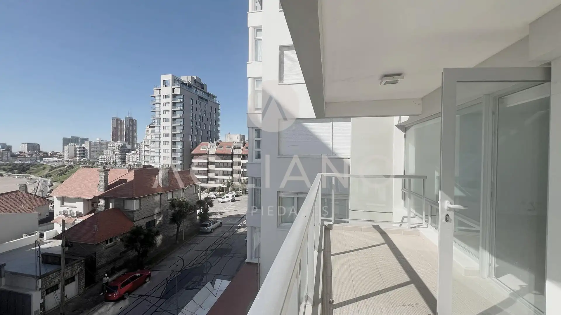 Alquiler 24 meses Departamento 3 Amb frente al mar