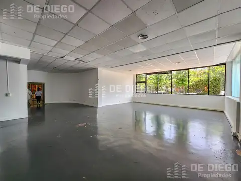 Alquiler oficina 266 m2 habilitable por ANMAT predio multiempresa con seguridad Olivos Vicente Lopez