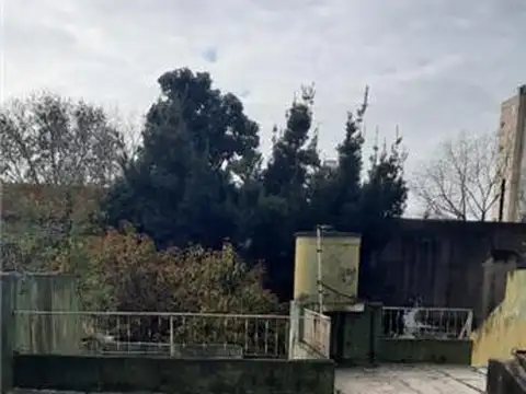 Andonaegui 900
