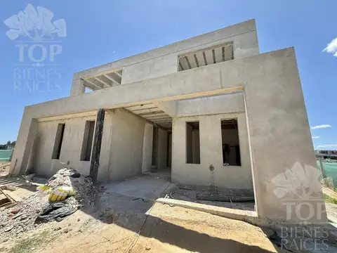 Casa en Venta en Laguna Grande, USD 585.000